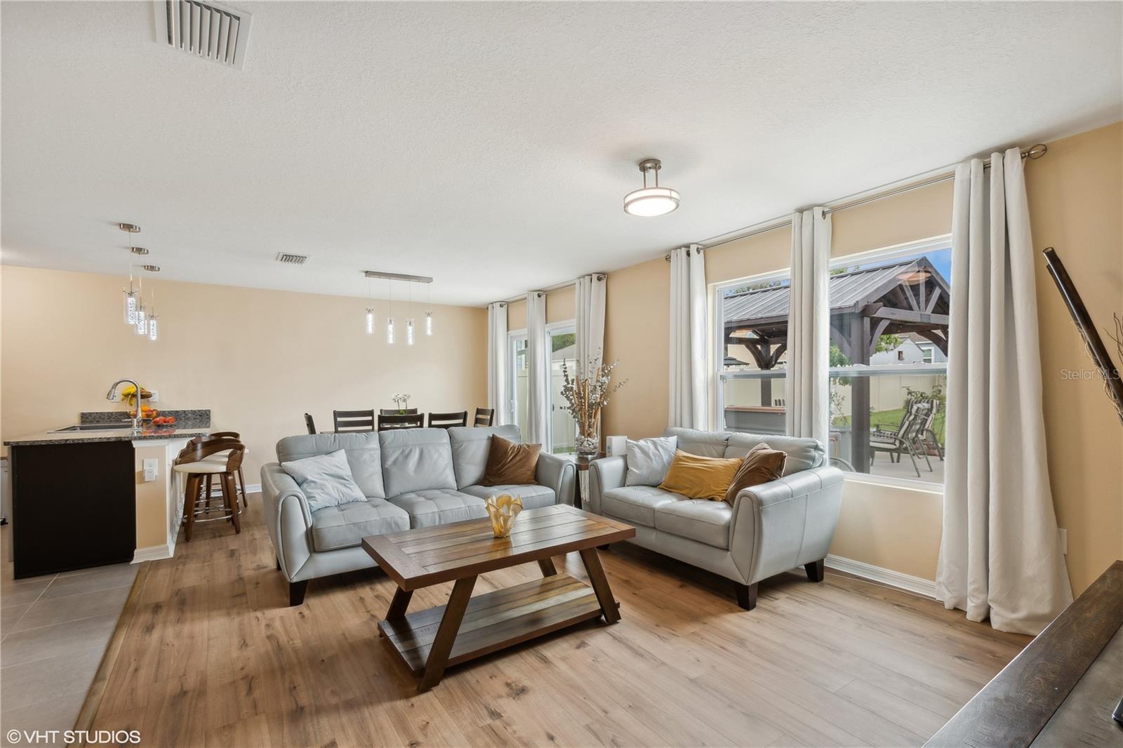 698 NW 243RD TER, NEWBERRY, FL, 32669