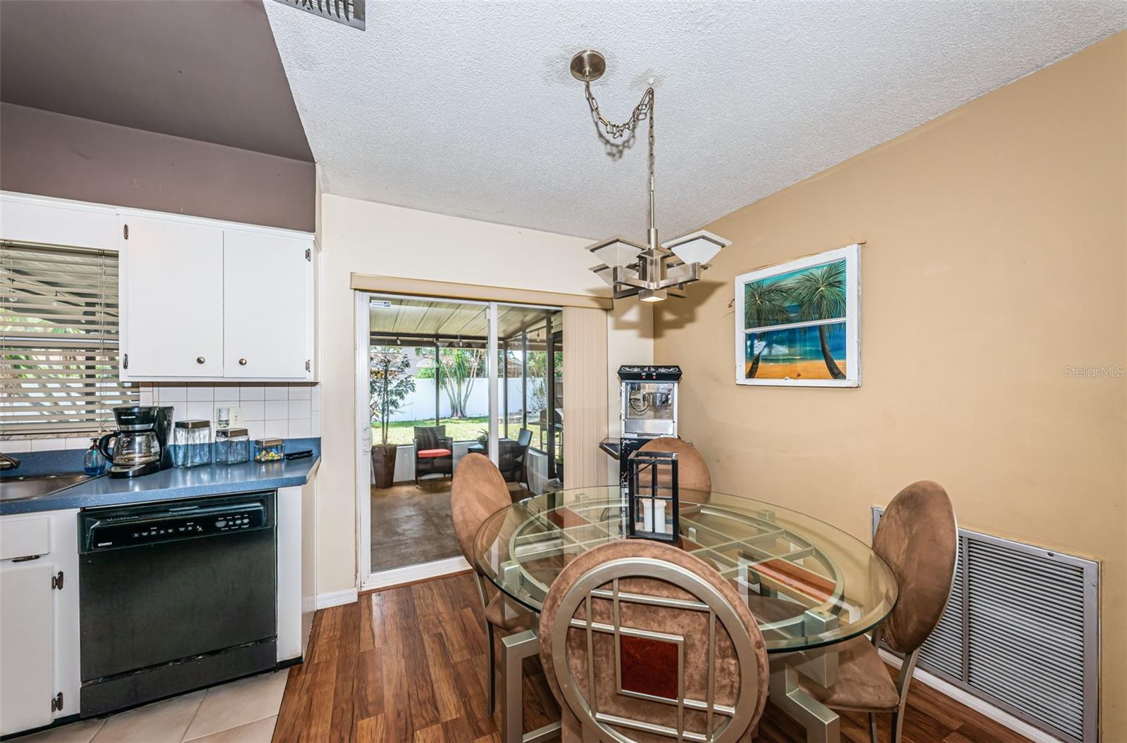 2048 64TH AVE S, ST PETERSBURG, FL, 33712