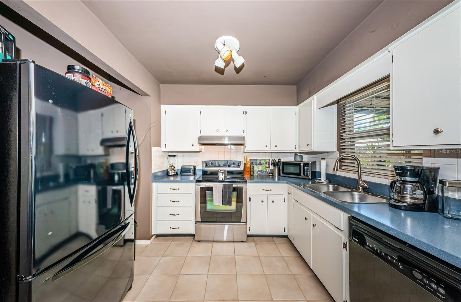 2048 64TH AVE S, ST PETERSBURG, FL, 33712