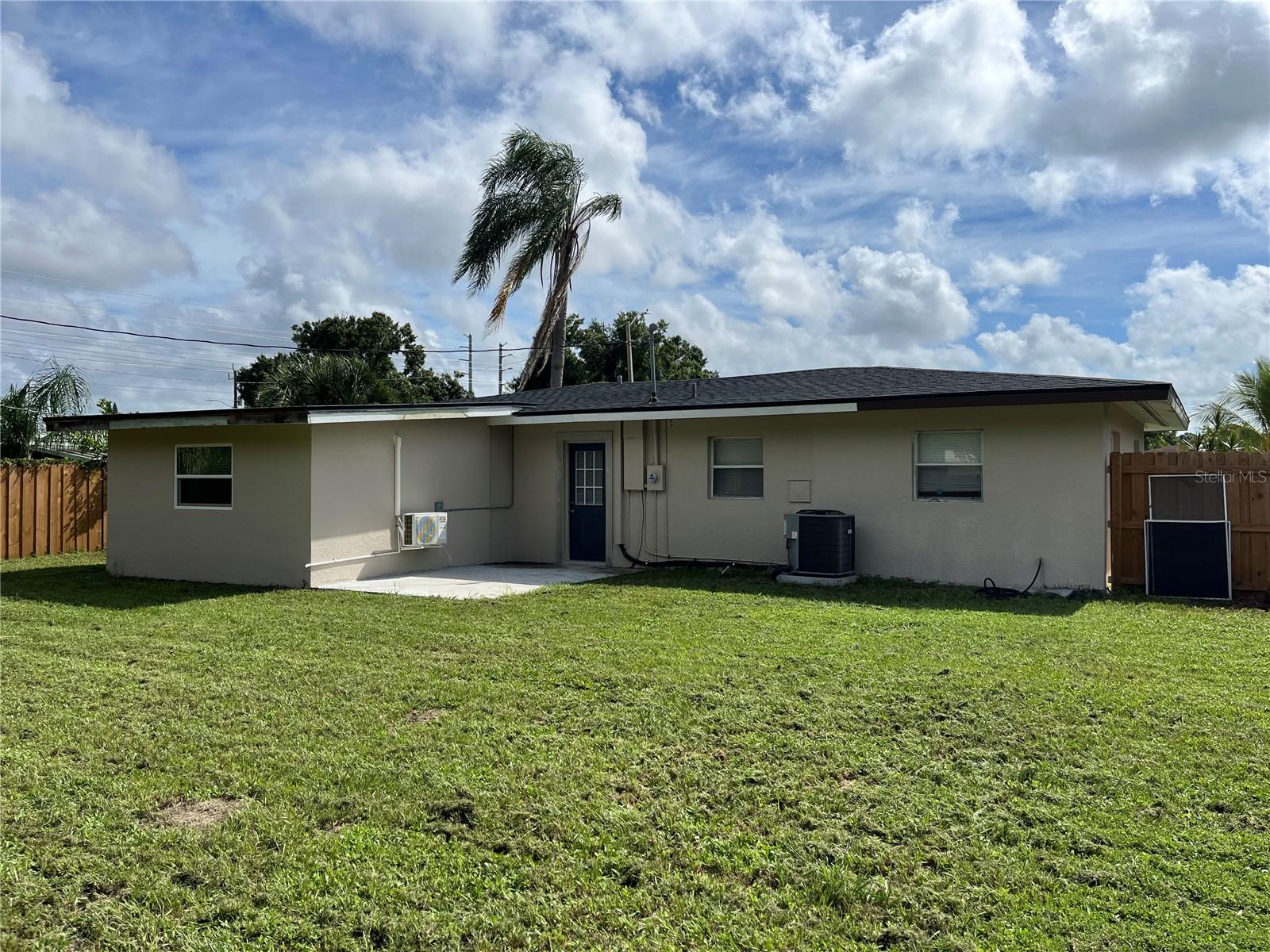 2117 RANDA BLVD, SARASOTA, FL, 34235