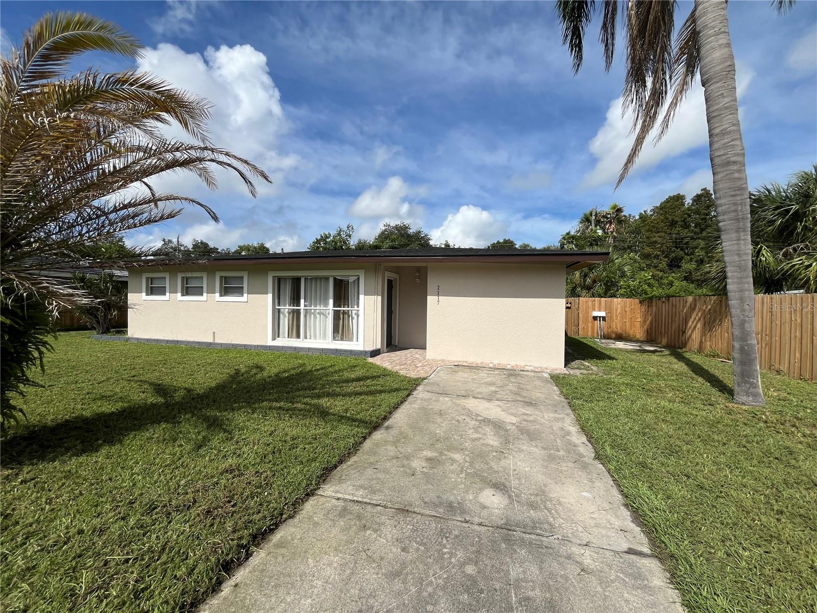 2117 RANDA BLVD, SARASOTA, FL, 34235