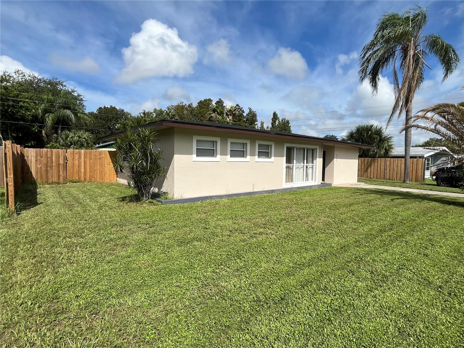 2117 RANDA BLVD, SARASOTA, FL, 34235