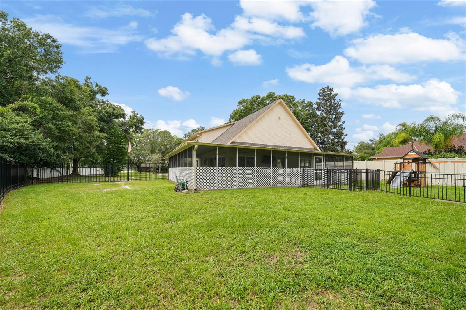 2220 LINDA LN, LUTZ, FL, 33558