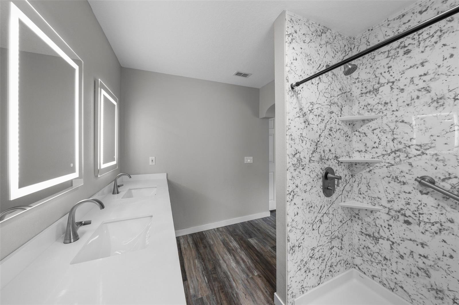 2220 LINDA LN, LUTZ, FL, 33558