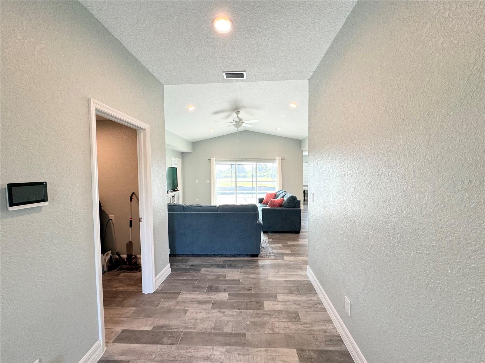 109 WRIGHT DR, ROTONDA WEST, FL, 33947