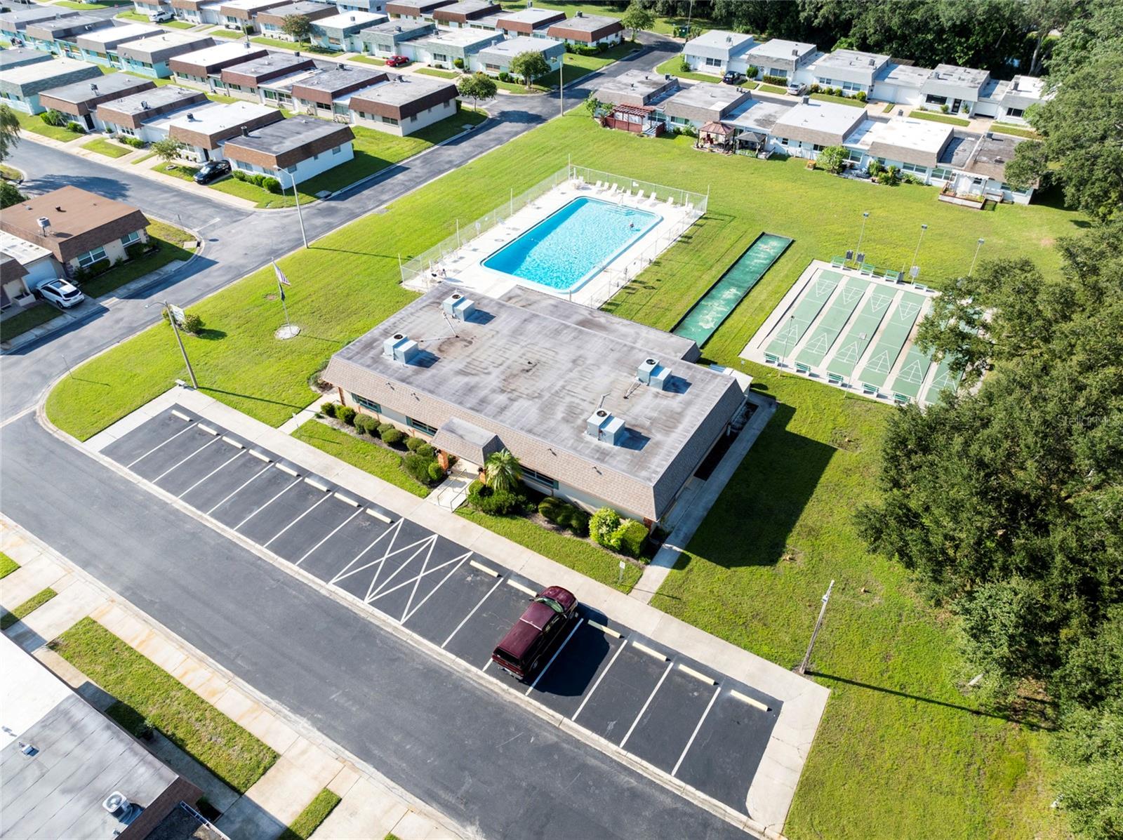 8447 DEAUVILLE N, PINELLAS PARK, FL, 33781