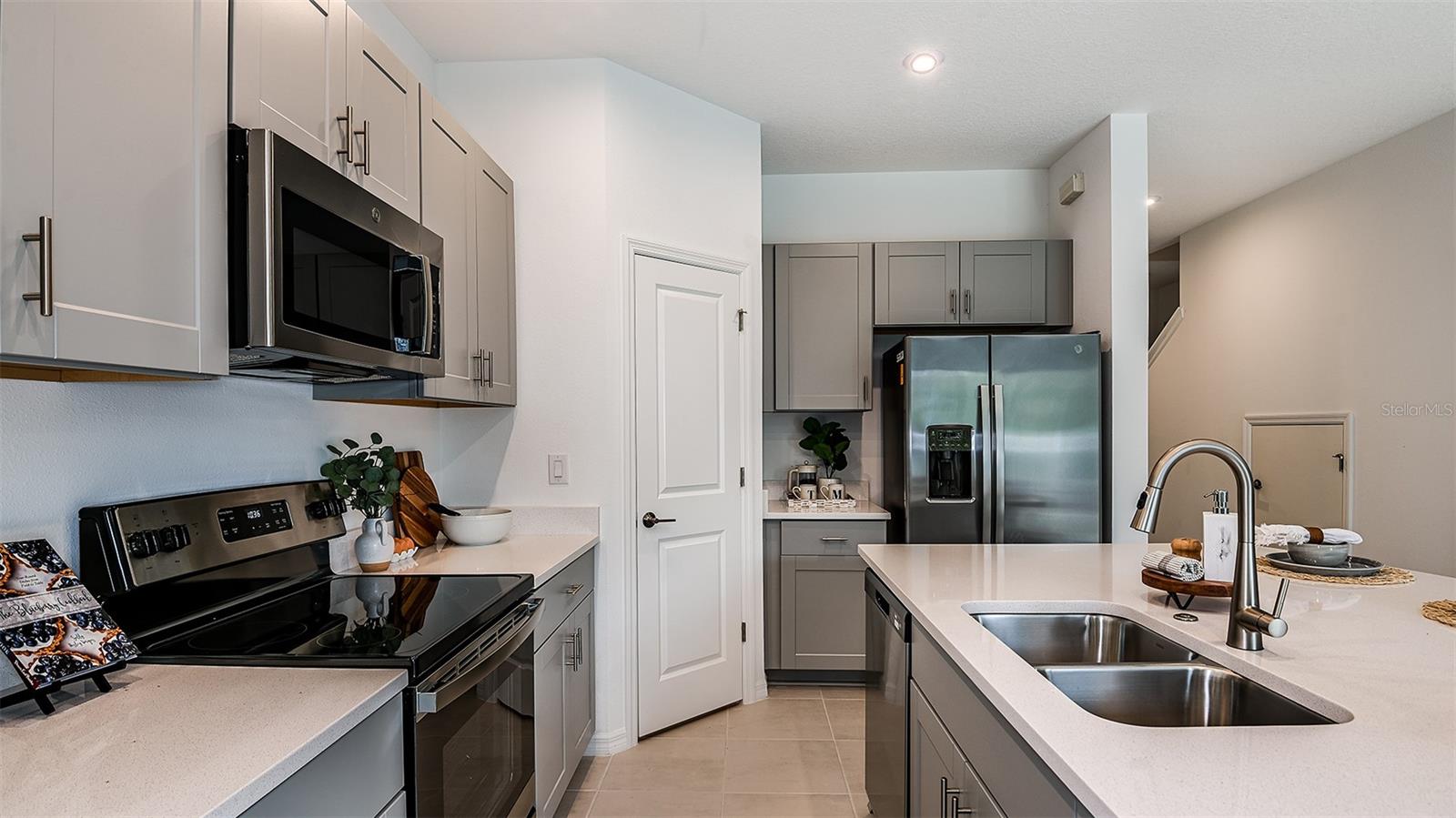 8705 WINTER BREEZE WAY, SARASOTA, FL, 34241