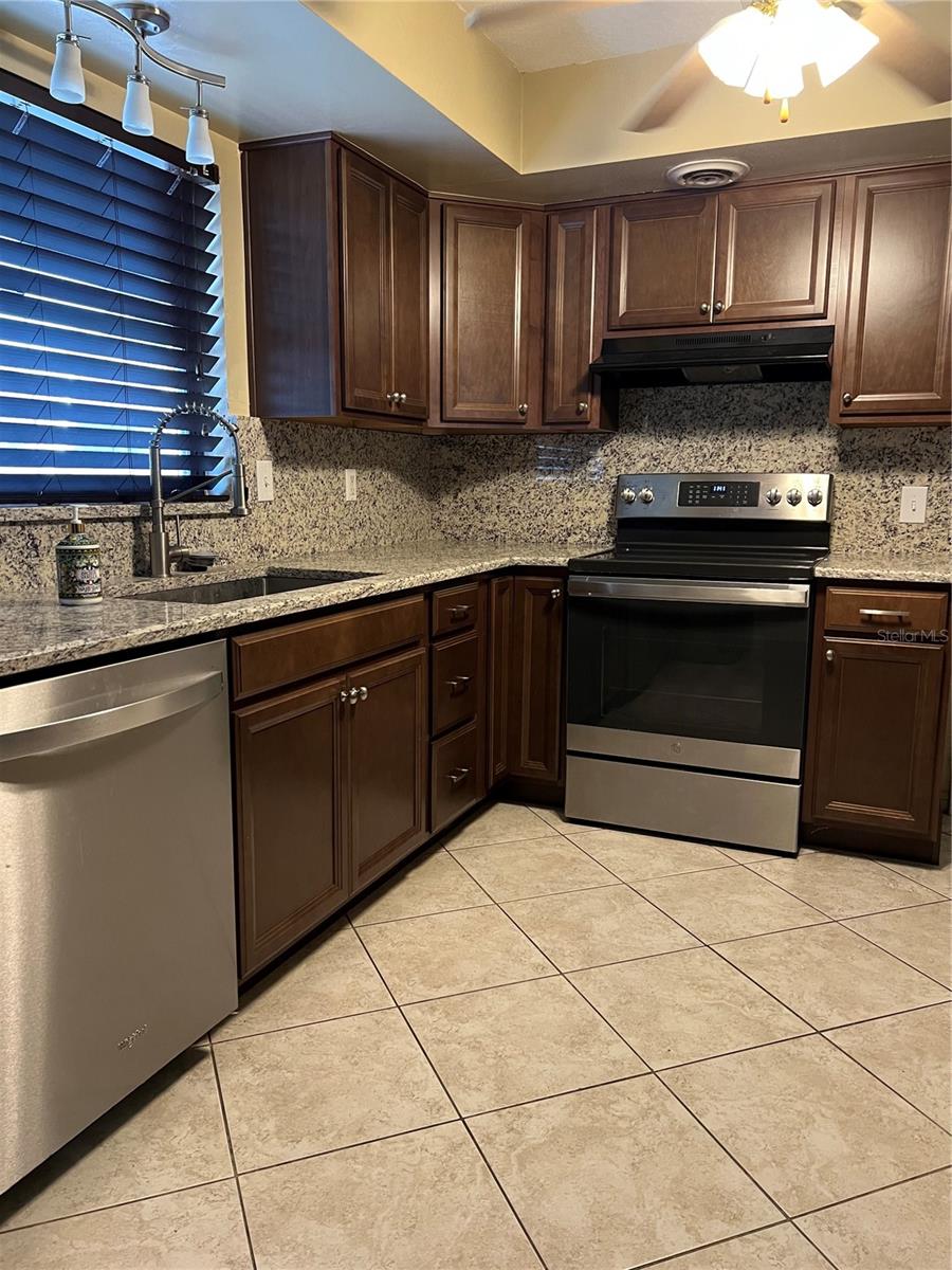 65 VENTURA DR, DUNEDIN, FL, 34698