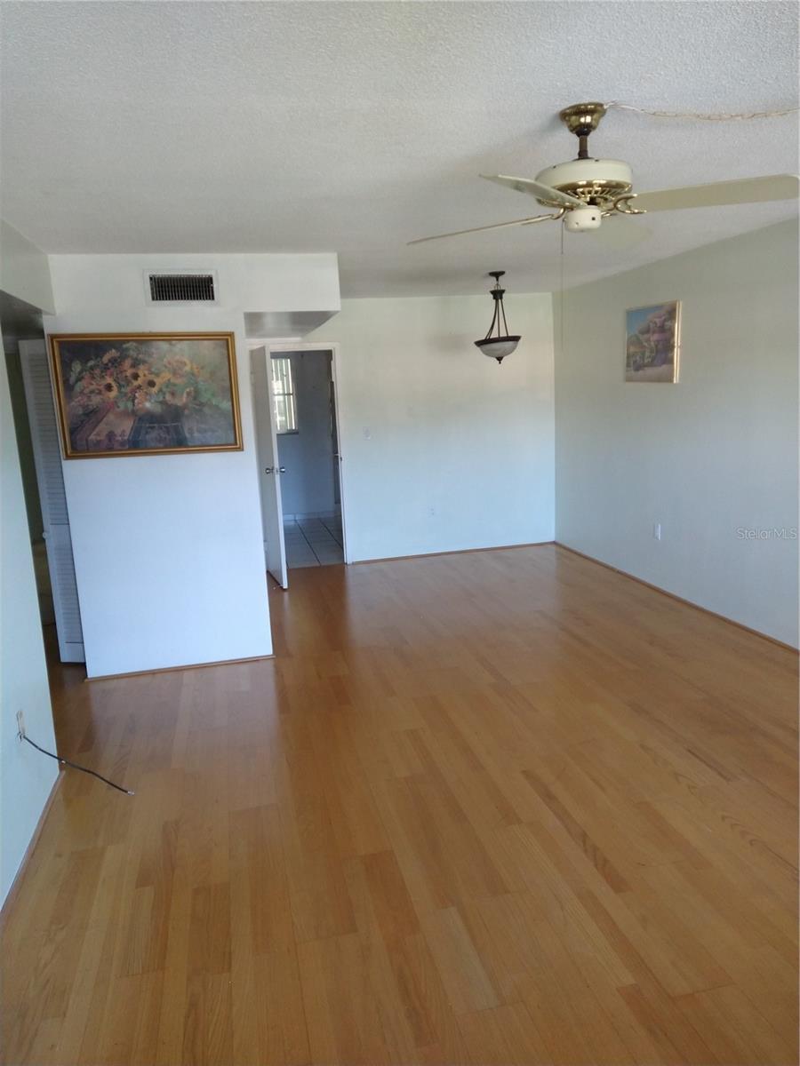 8100 DR MARTIN LUTHER KING JR ST N #208, ST PETERSBURG, FL, 33702