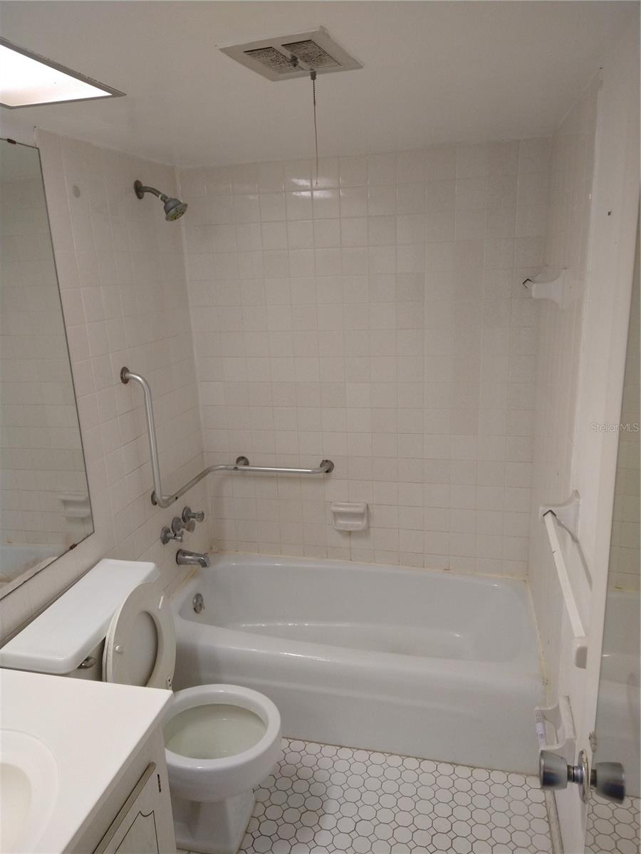 8100 DR MARTIN LUTHER KING JR ST N #208, ST PETERSBURG, FL, 33702