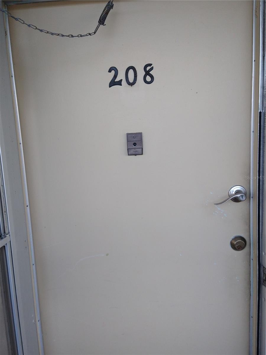 8100 DR MARTIN LUTHER KING JR ST N #208, ST PETERSBURG, FL, 33702