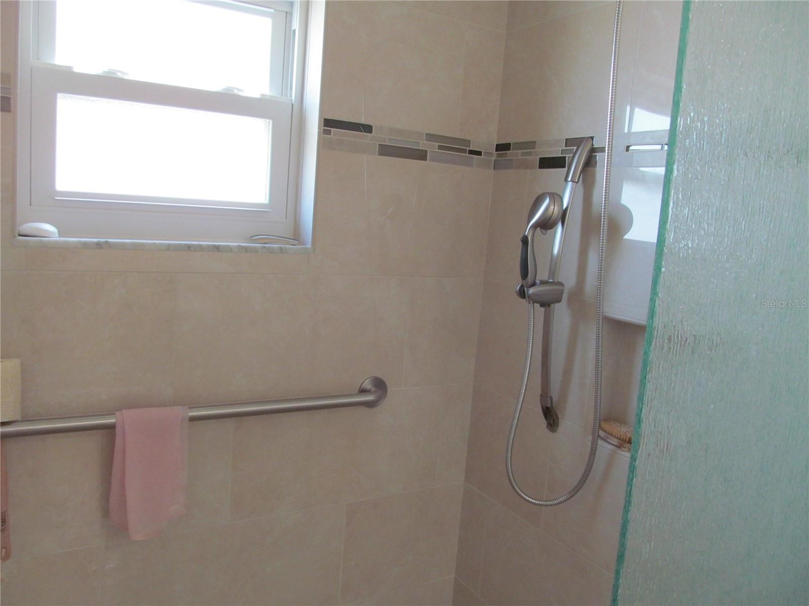 214 FIELD AVE E #1, VENICE, FL, 34285