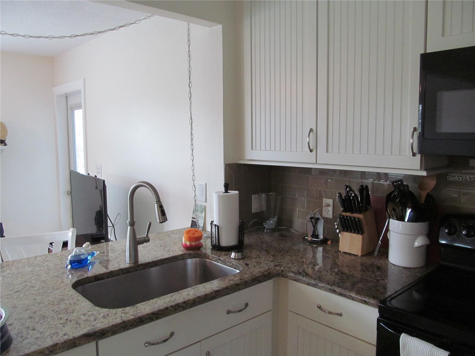 214 FIELD AVE E #1, VENICE, FL, 34285