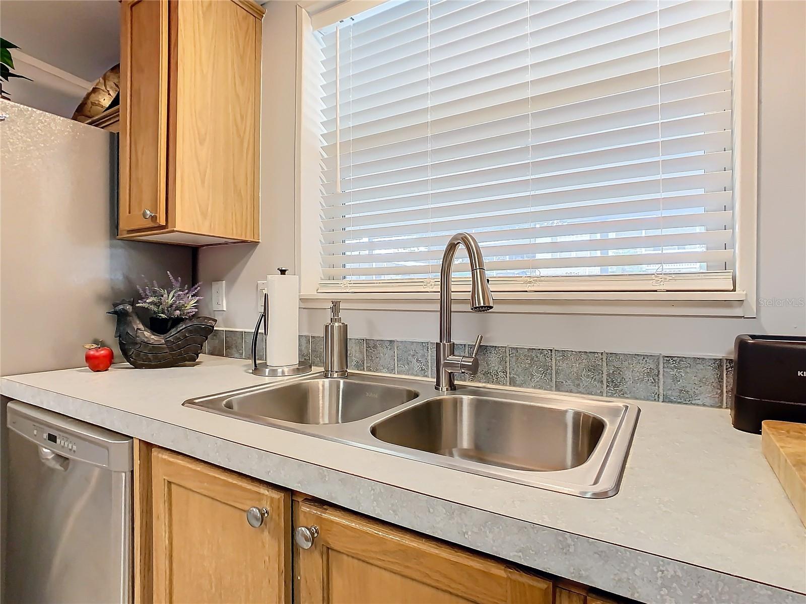 348 EDGEWOOD BLVD, LAKE WALES, FL, 33898