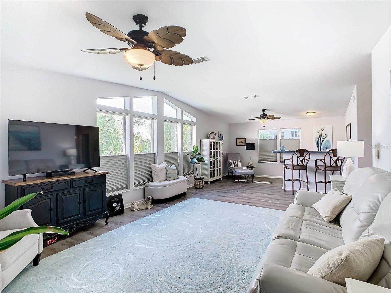 348 EDGEWOOD BLVD, LAKE WALES, FL, 33898