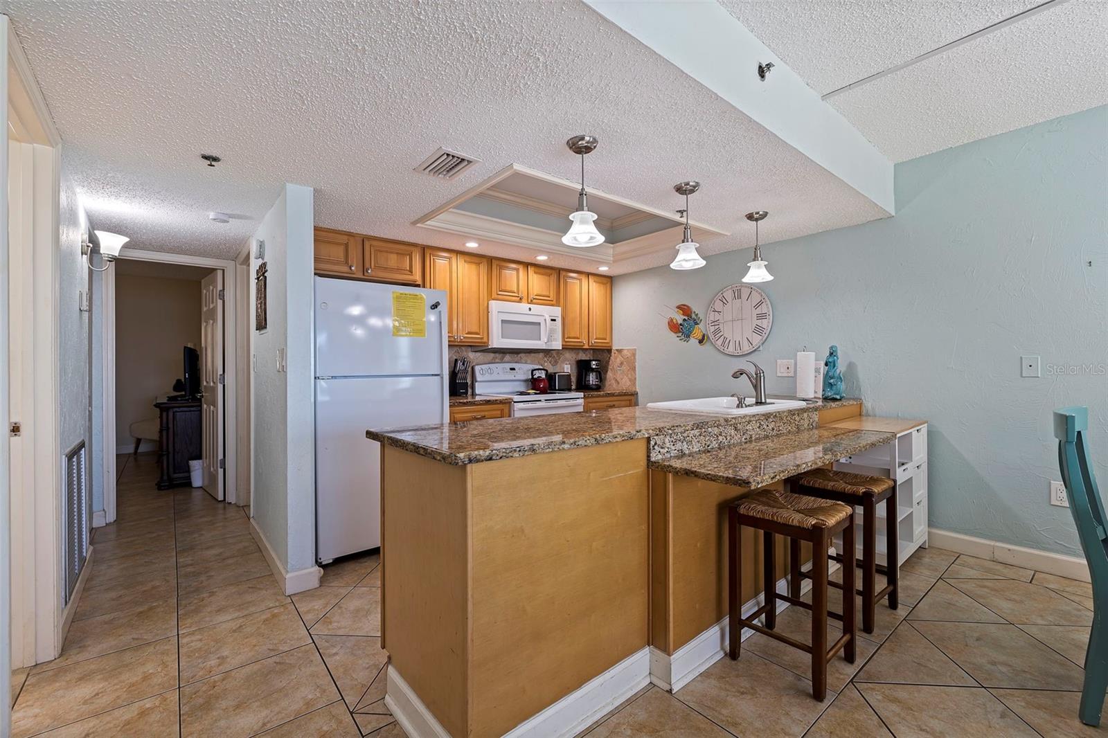 18610 GULF BLVD #402, INDIAN SHORES, FL, 33785