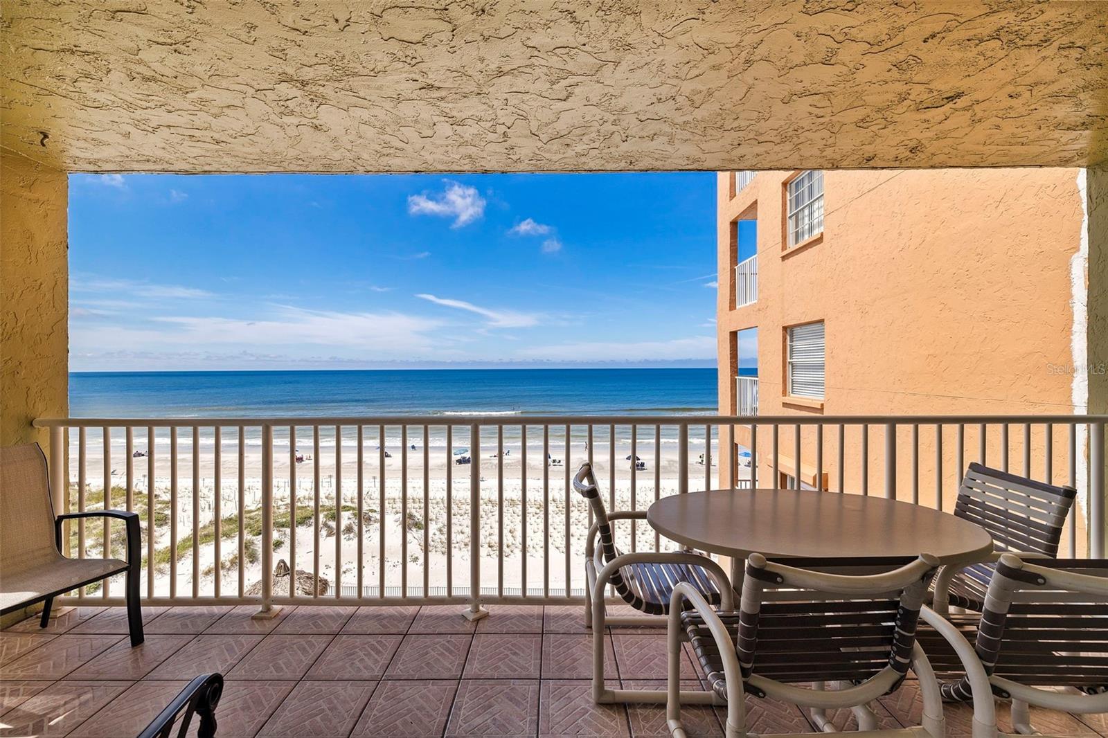 18610 GULF BLVD #402, INDIAN SHORES, FL, 33785