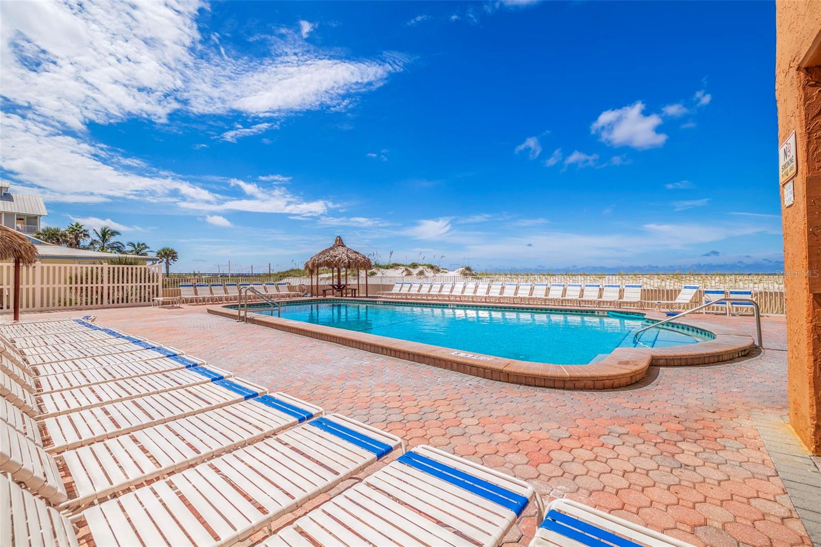 18610 GULF BLVD #402, INDIAN SHORES, FL, 33785