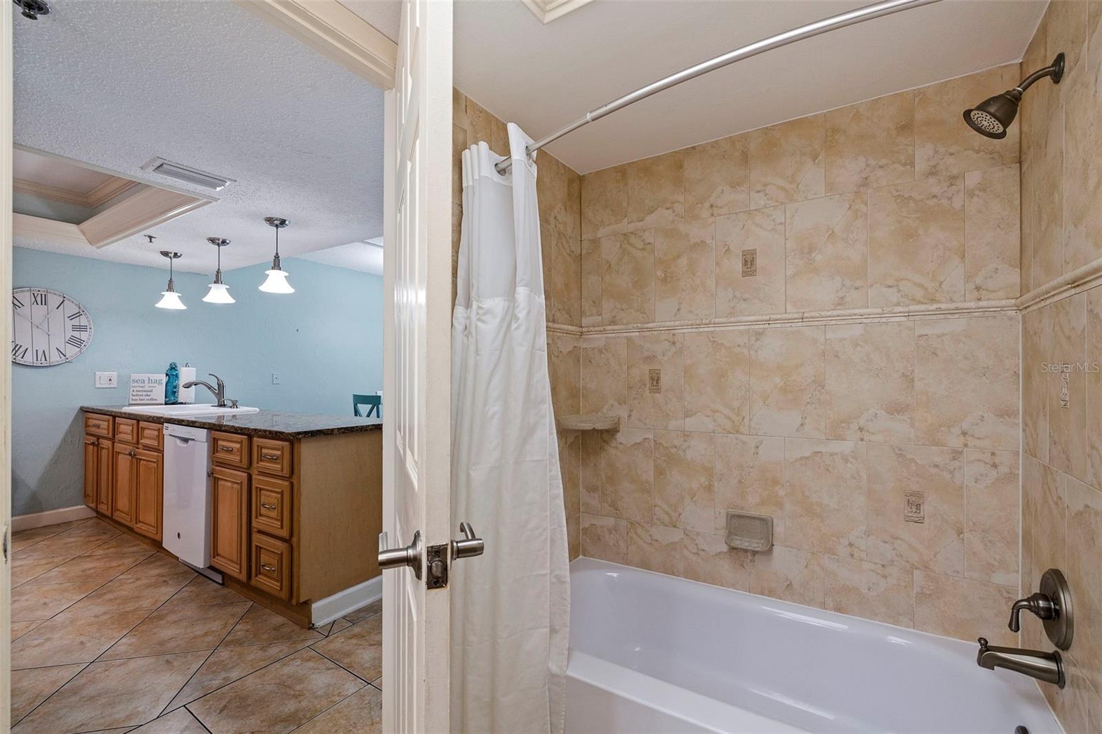18610 GULF BLVD #402, INDIAN SHORES, FL, 33785