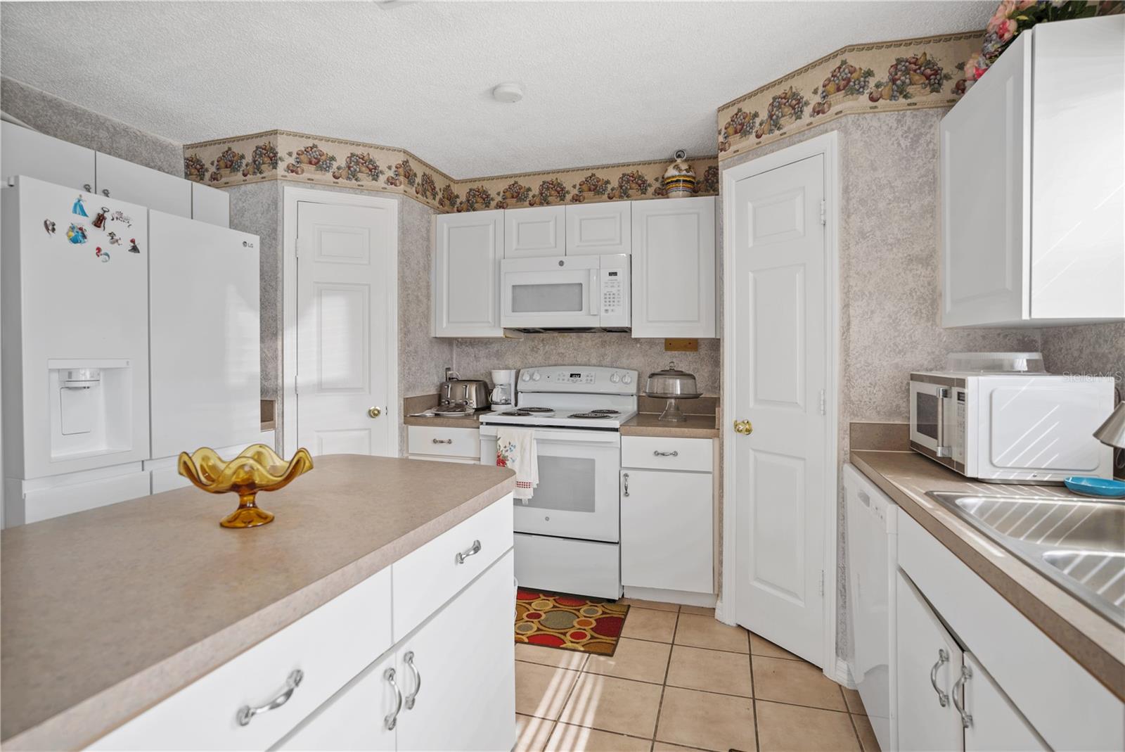 6860 WESTLAKE BLVD, ORLANDO, FL, 32810