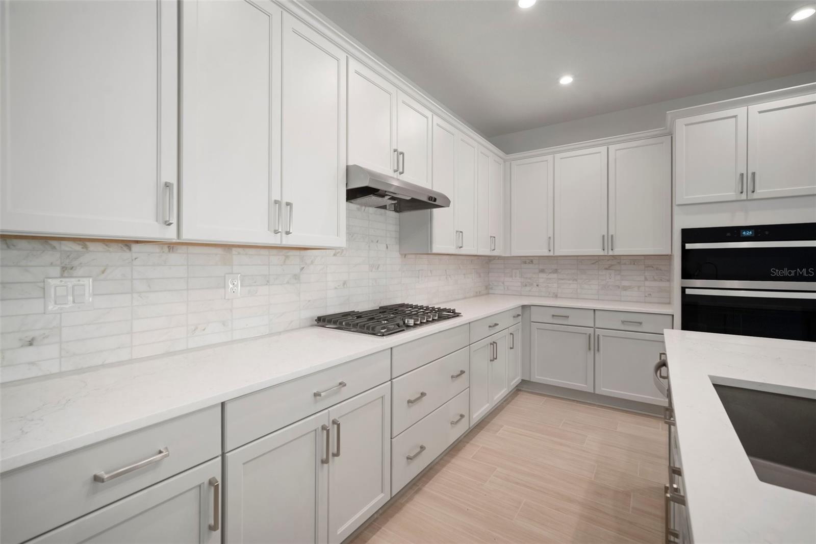 6216 BROAD FIELD AVE, APOLLO BEACH, FL, 33572