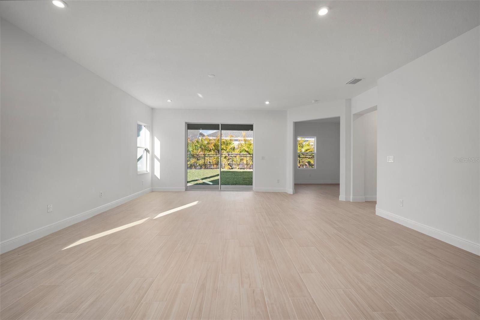 6216 BROAD FIELD AVE, APOLLO BEACH, FL, 33572