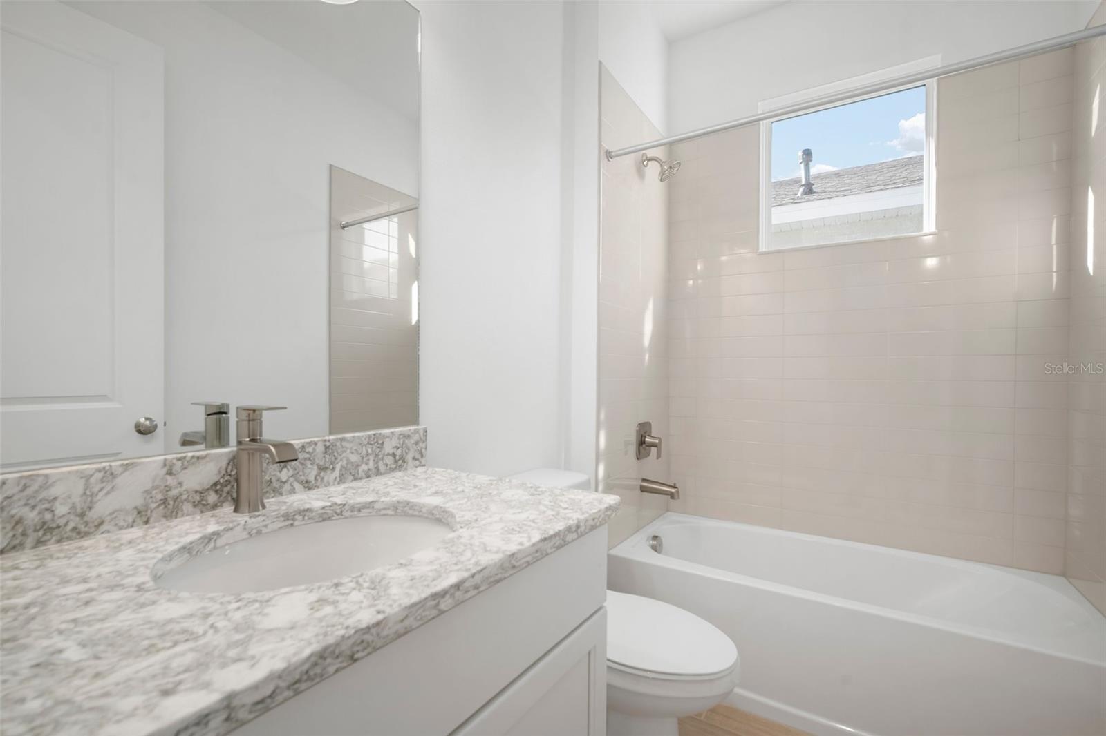 6216 BROAD FIELD AVE, APOLLO BEACH, FL, 33572