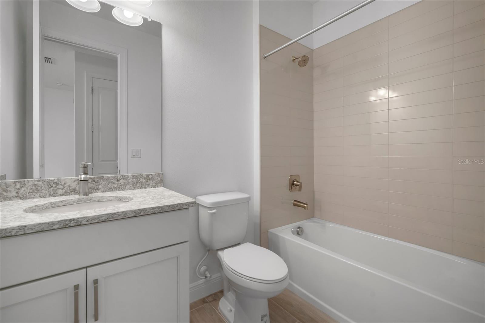 6216 BROAD FIELD AVE, APOLLO BEACH, FL, 33572