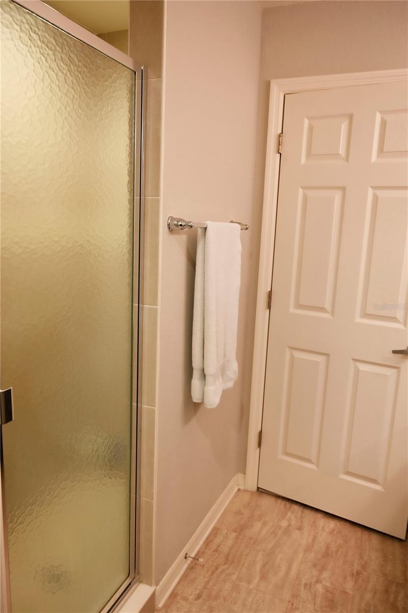 1034 RIVERSHORE AVE, LAKELAND, FL, 33809