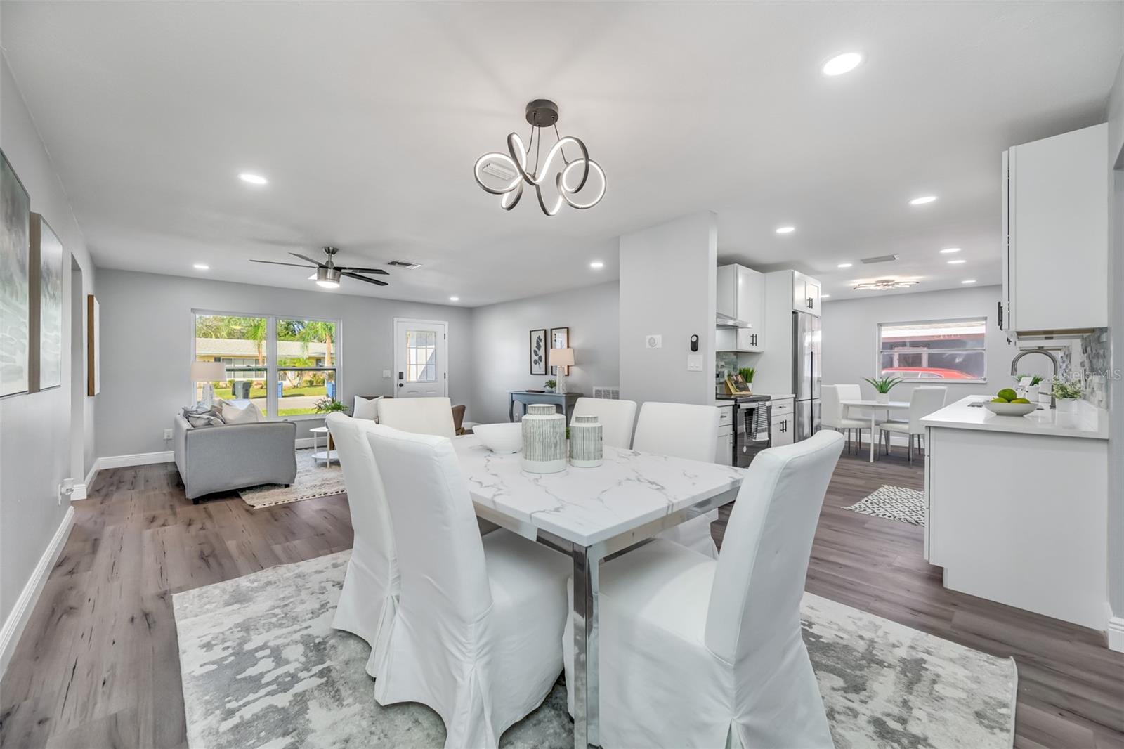 1811 FOREST DR, OLDSMAR, FL, 34677