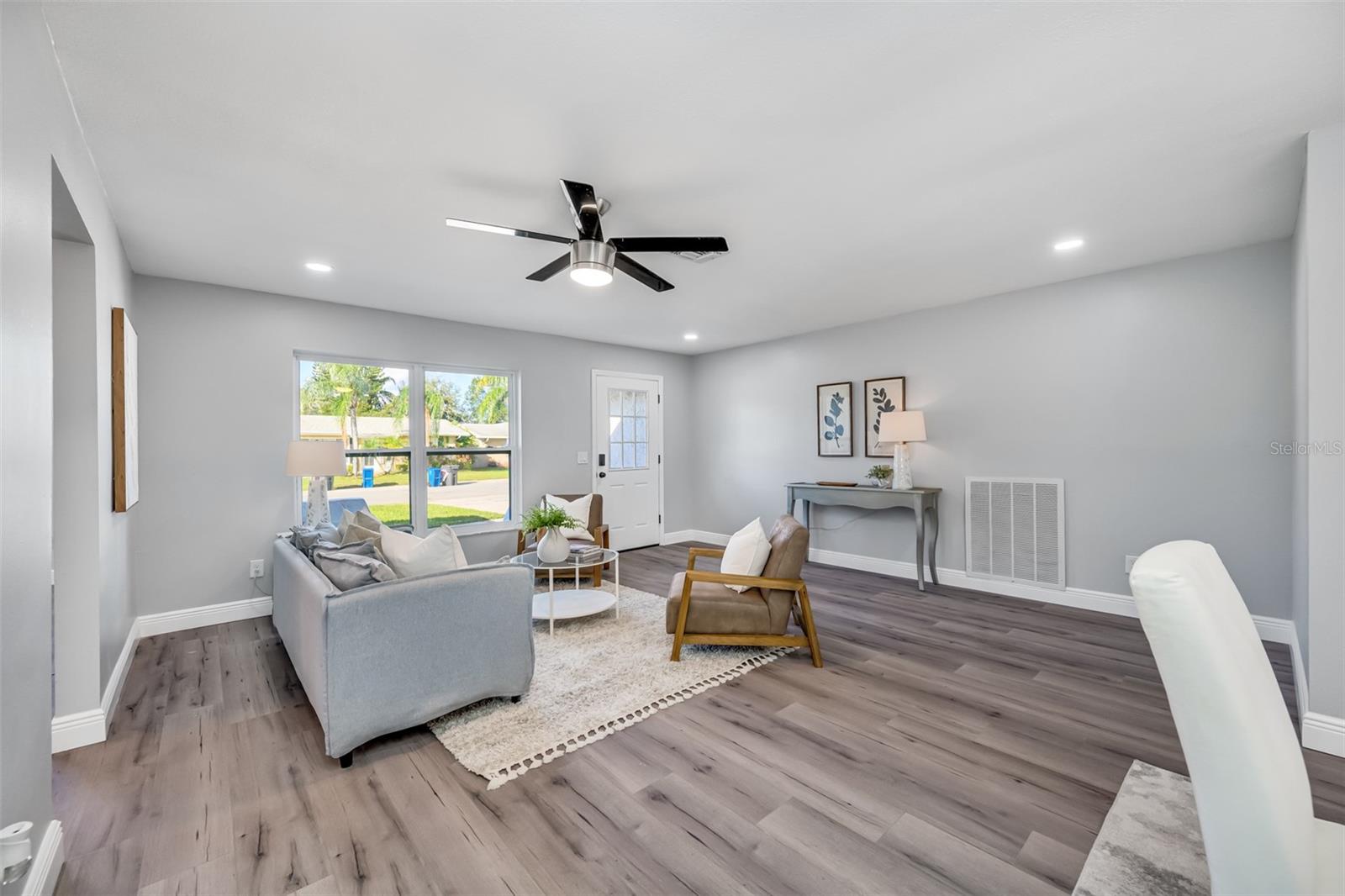 1811 FOREST DR, OLDSMAR, FL, 34677