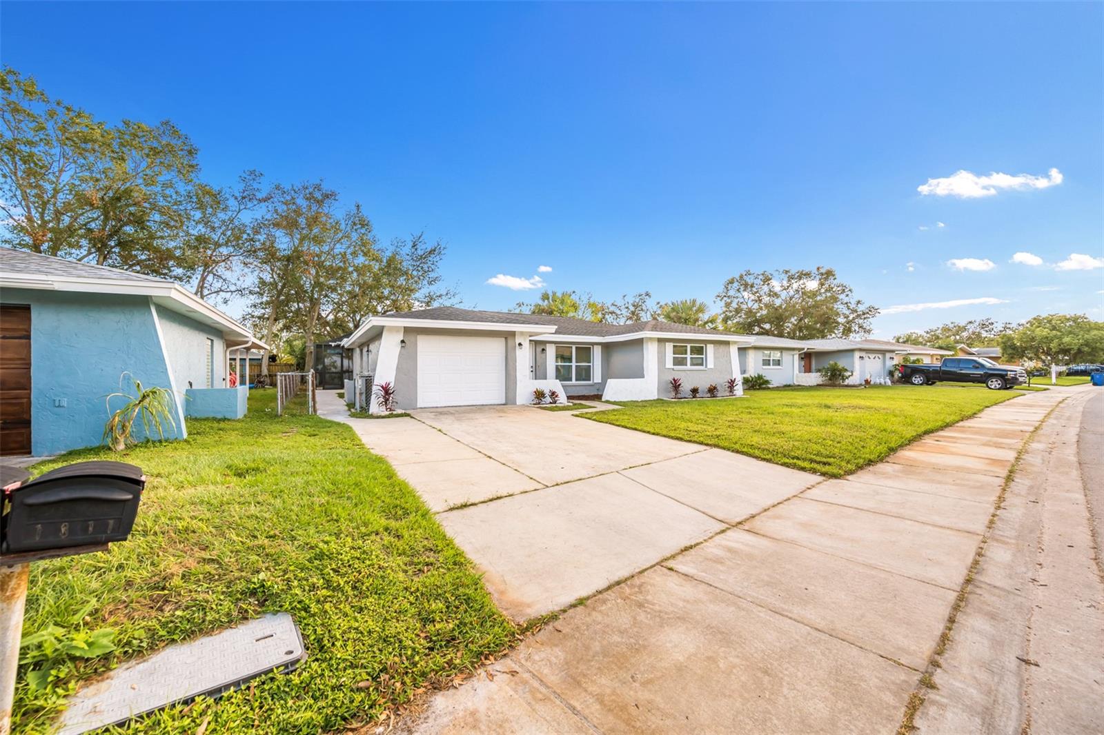 1811 FOREST DR, OLDSMAR, FL, 34677