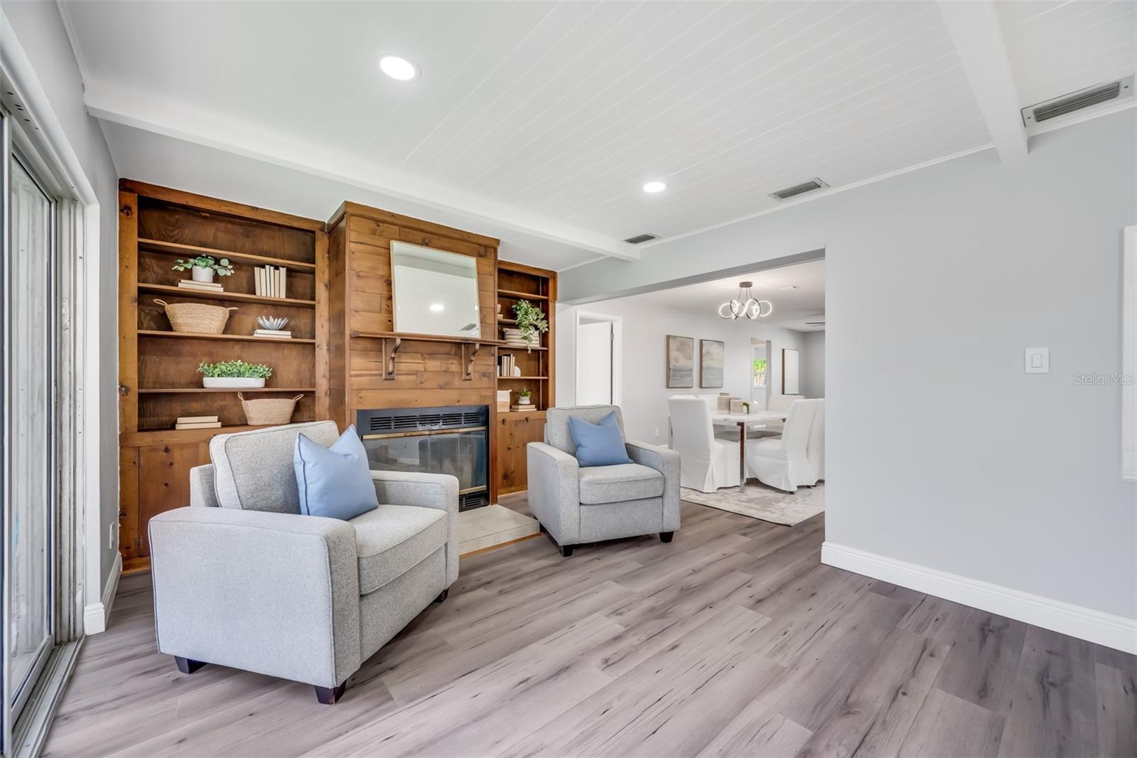1811 FOREST DR, OLDSMAR, FL, 34677