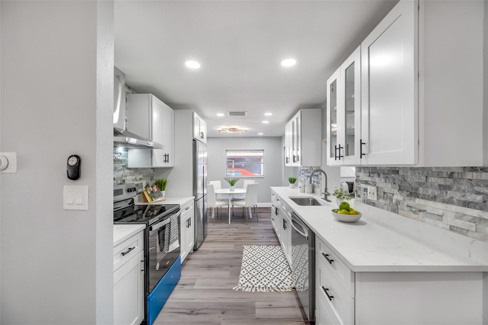 1811 FOREST DR, OLDSMAR, FL, 34677