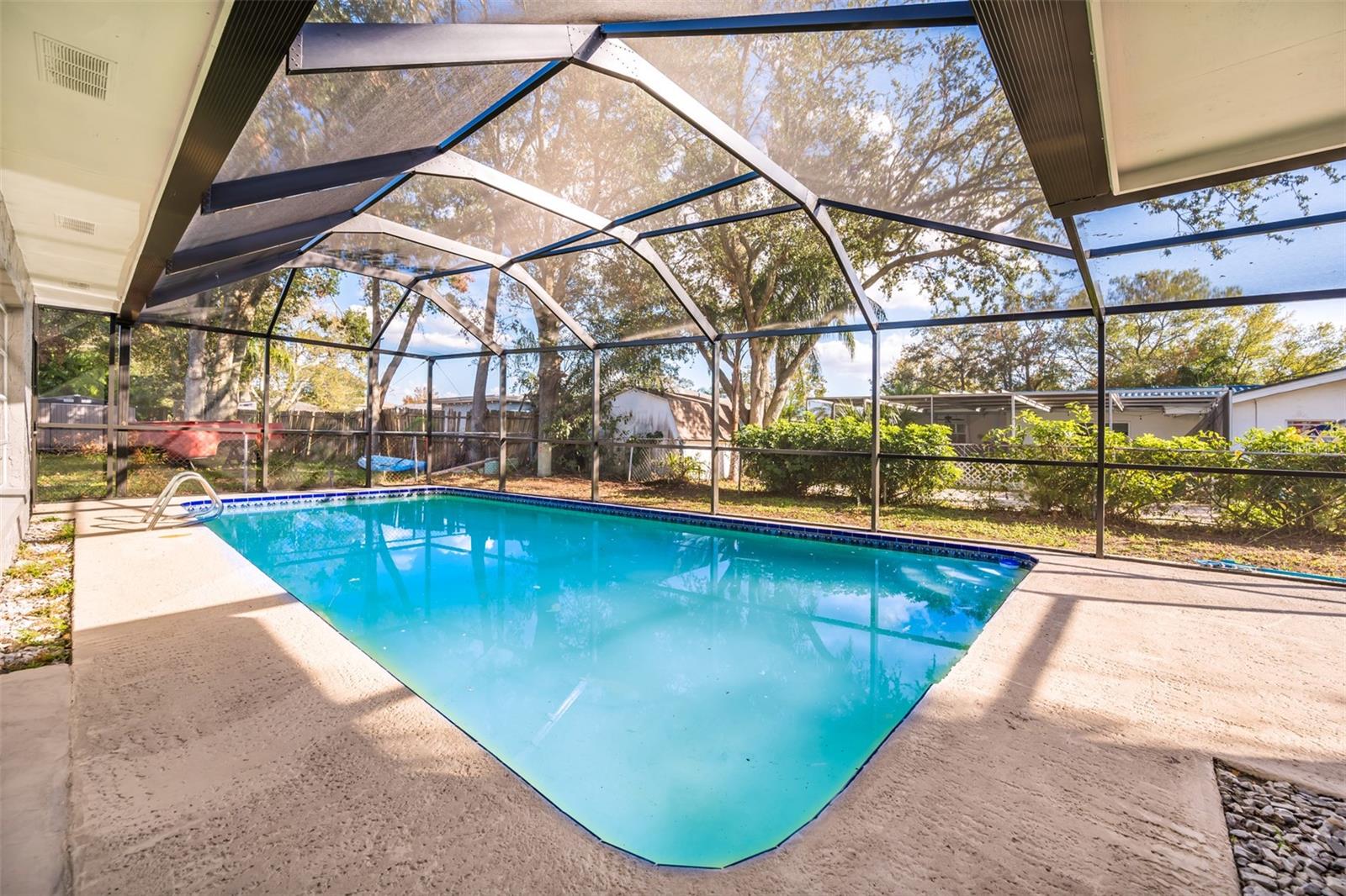 1811 FOREST DR, OLDSMAR, FL, 34677