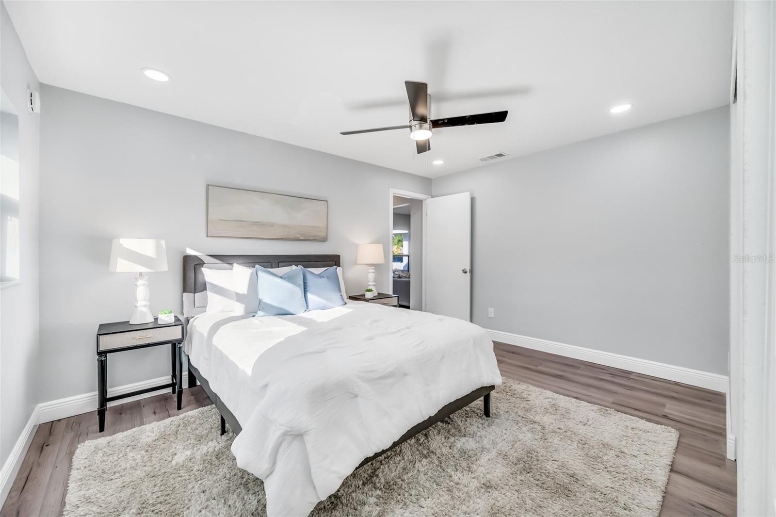 1811 FOREST DR, OLDSMAR, FL, 34677