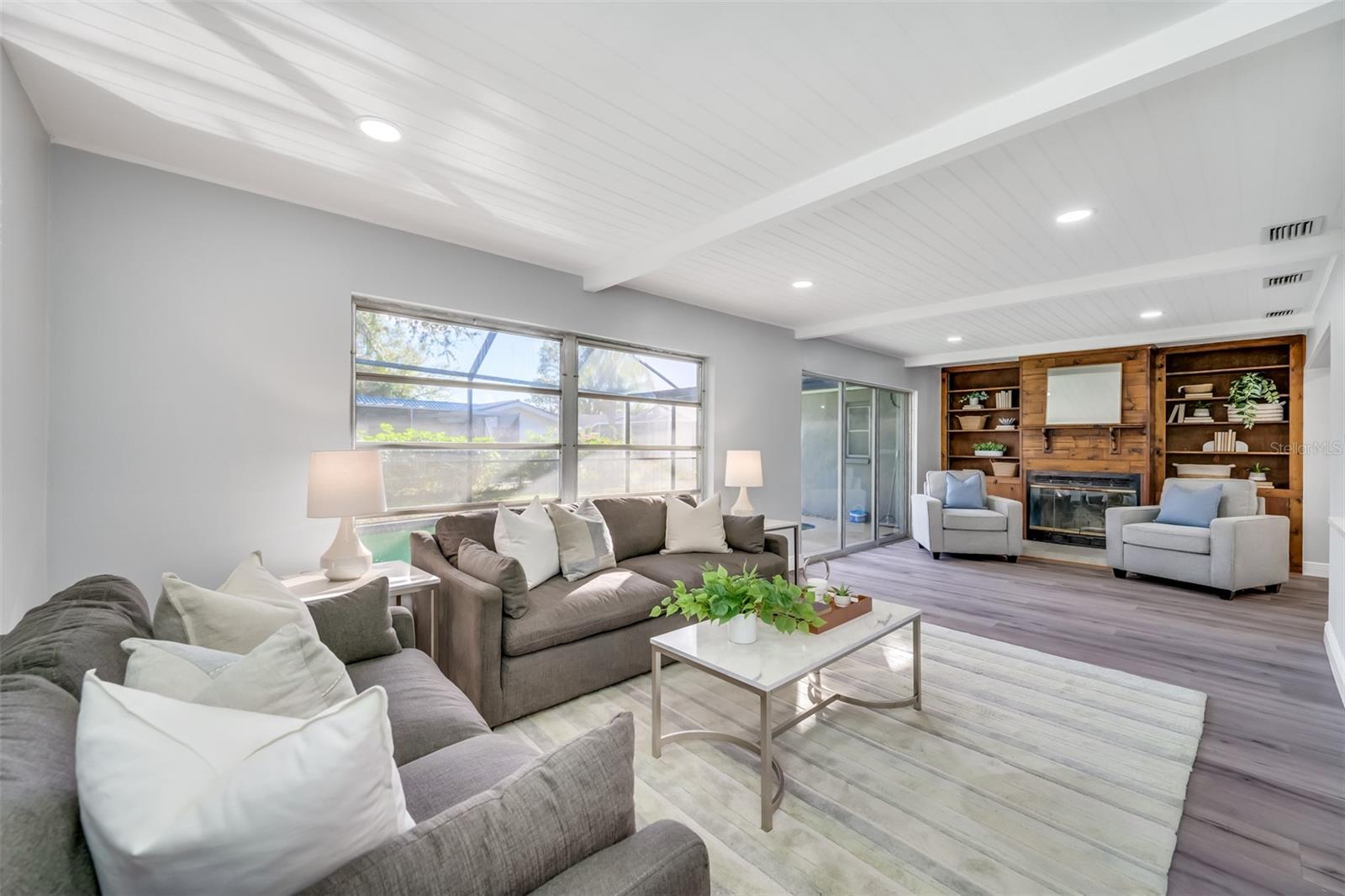 1811 FOREST DR, OLDSMAR, FL, 34677