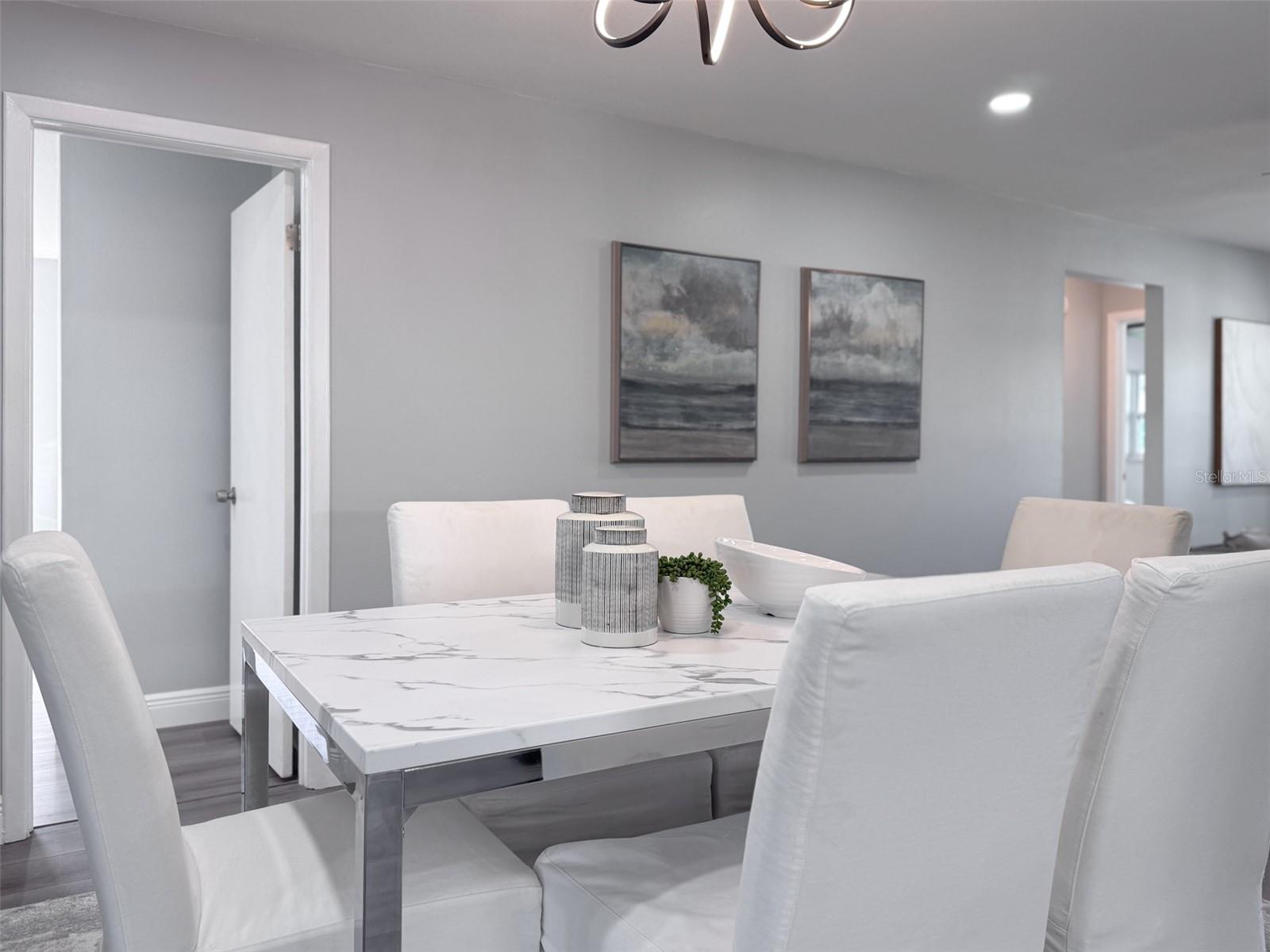 1811 FOREST DR, OLDSMAR, FL, 34677