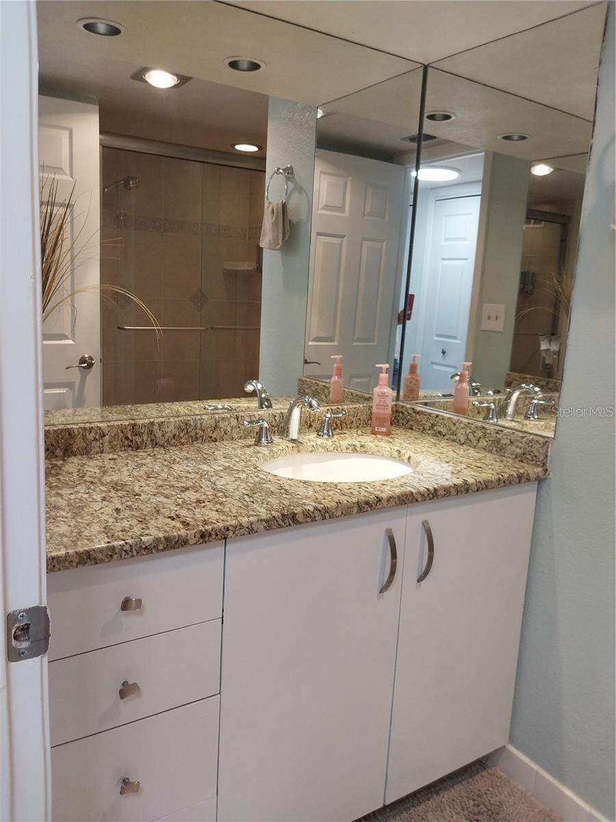 1 BEN FRANKLIN DR #93, SARASOTA, FL, 34236