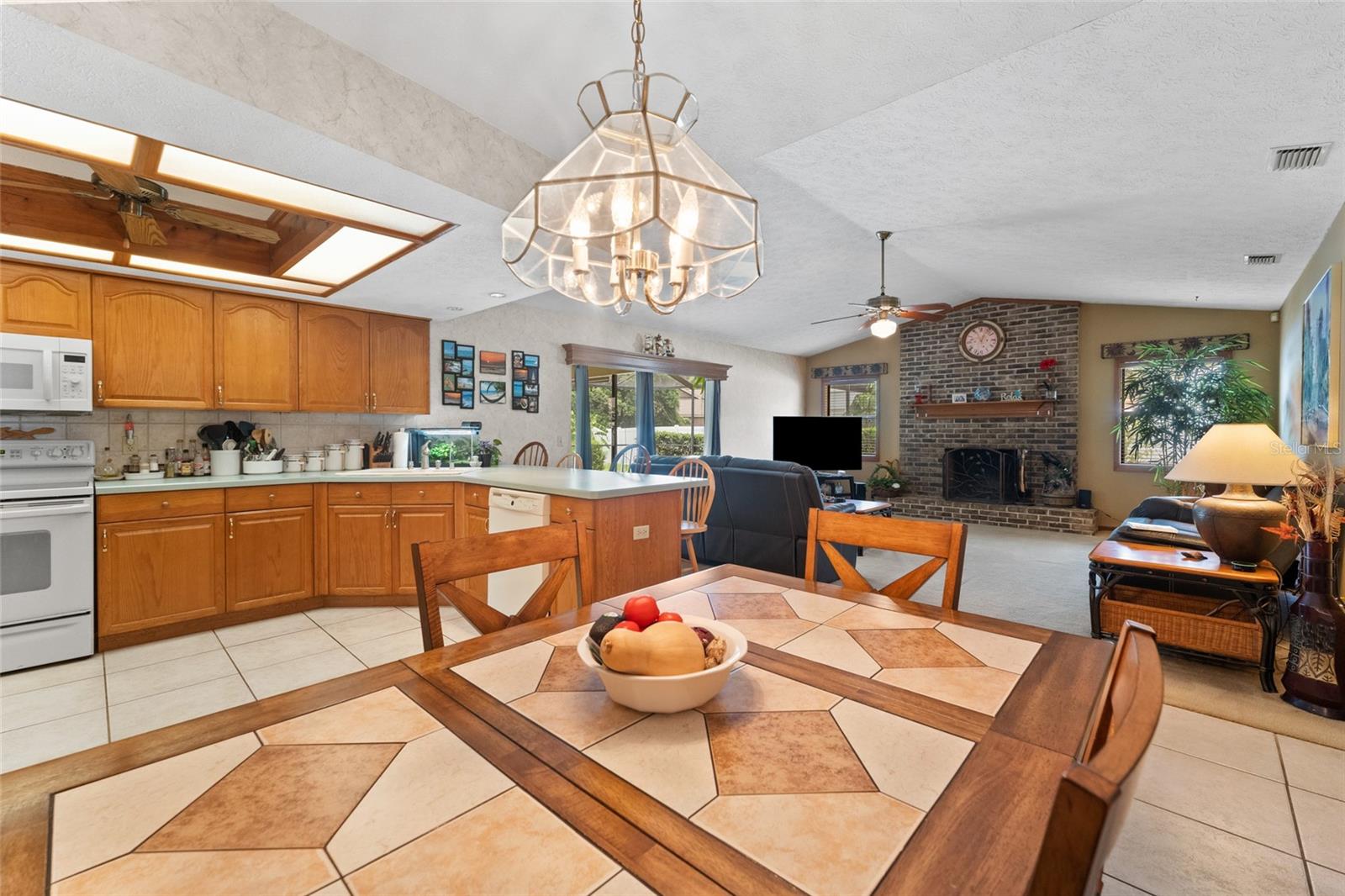 3515 SPRINGVILLE DR, VALRICO, FL, 33596
