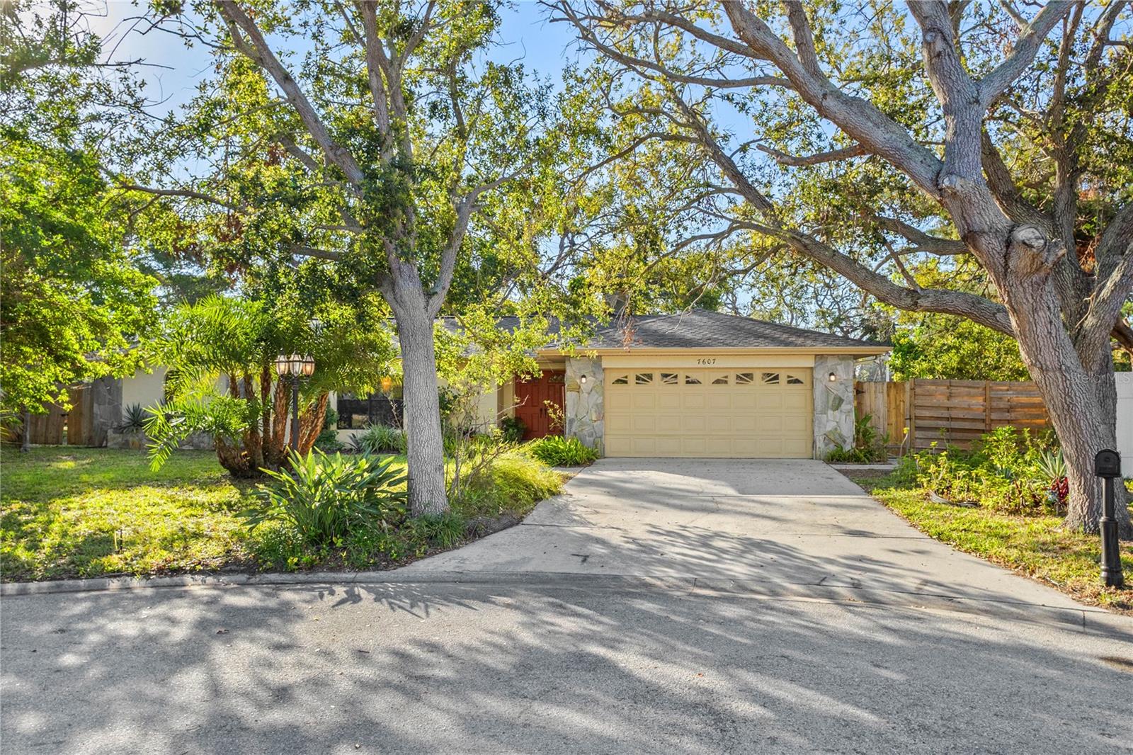 7607 9TH AVENUE DR NW, BRADENTON, FL, 34209