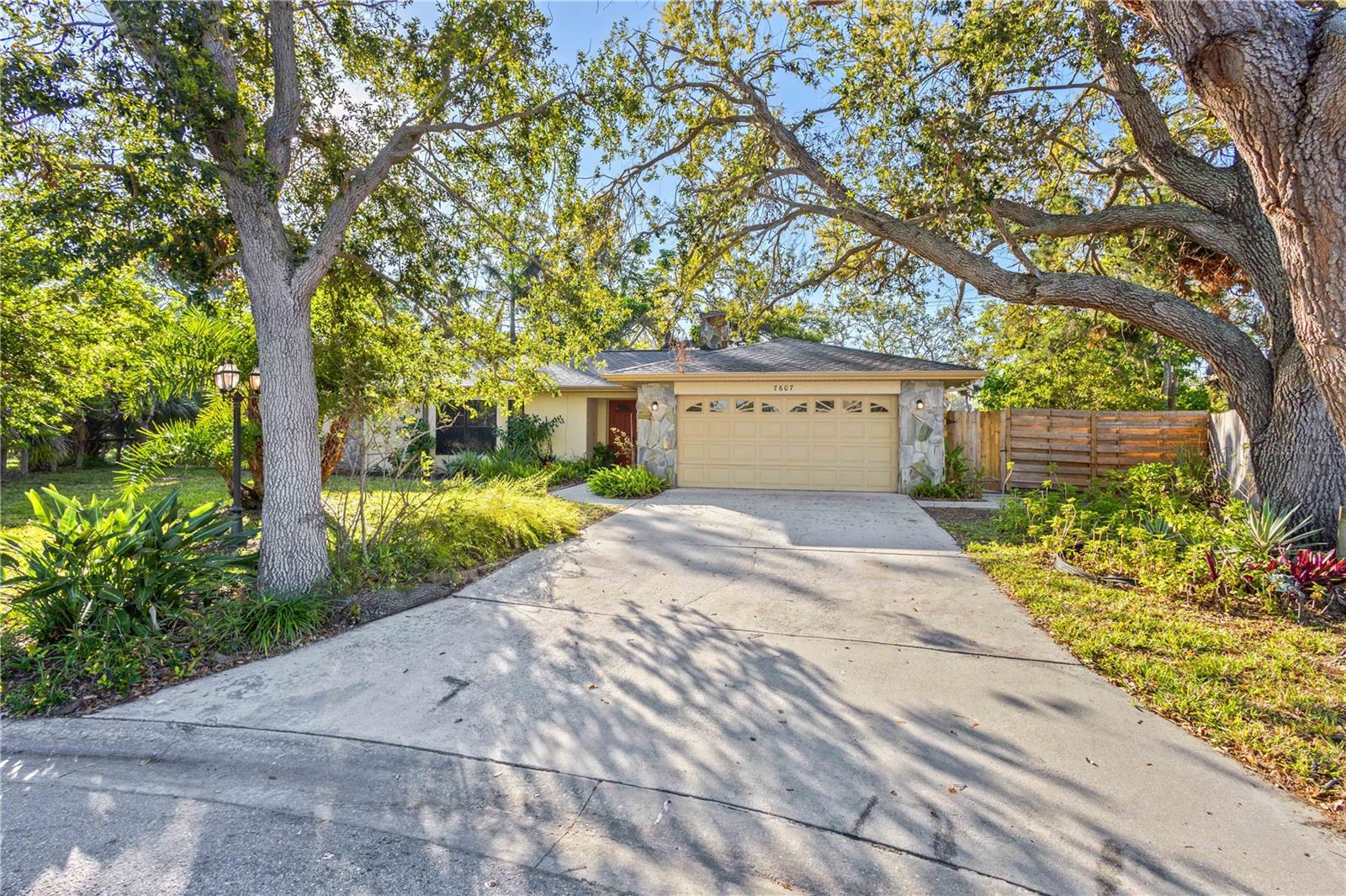 7607 9TH AVENUE DR NW, BRADENTON, FL, 34209