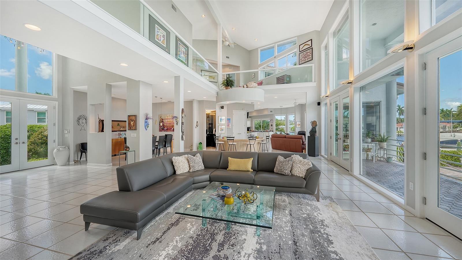 495 MCKINLEY DR, SARASOTA, FL, 34236