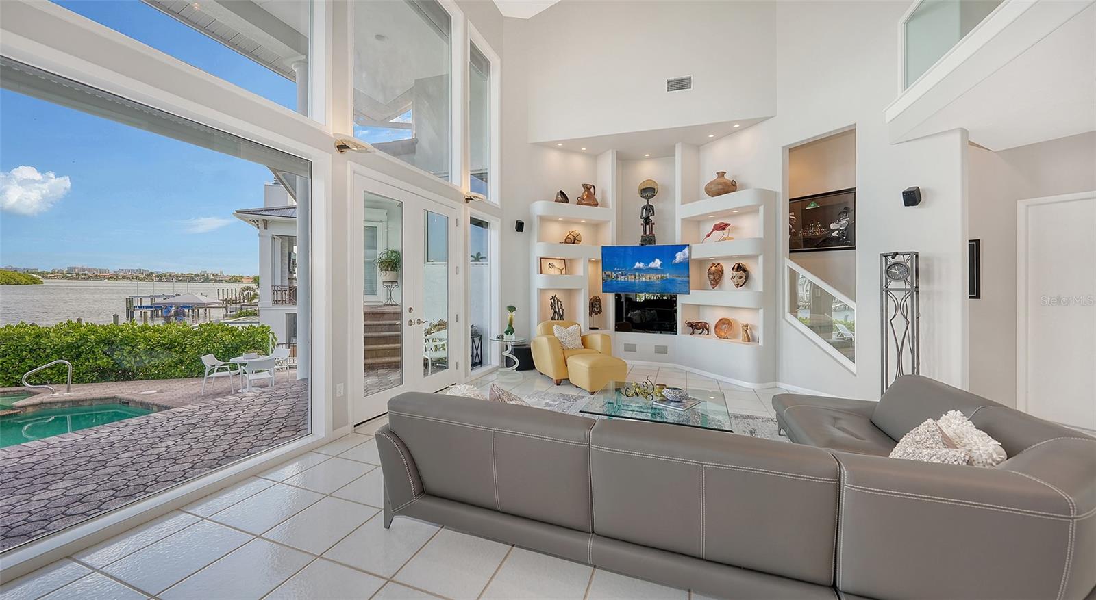 495 MCKINLEY DR, SARASOTA, FL, 34236