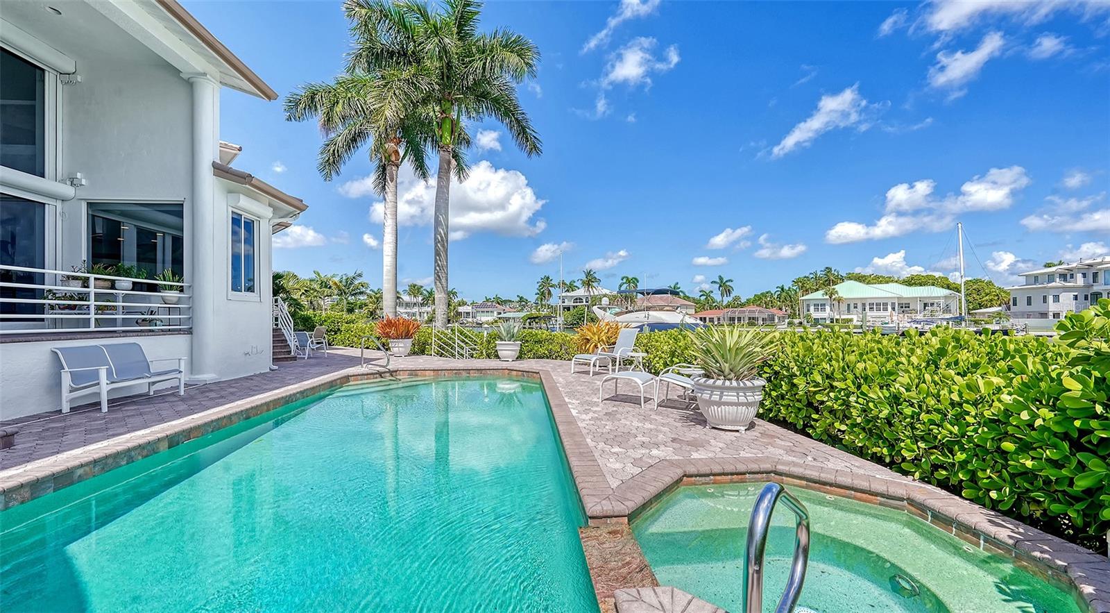 495 MCKINLEY DR, SARASOTA, FL, 34236