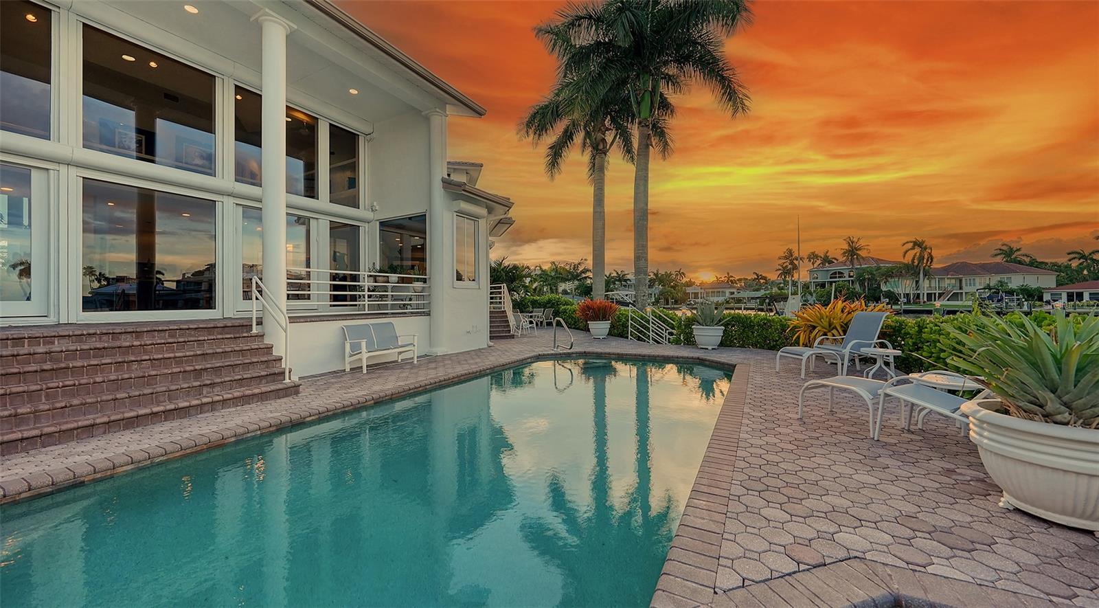 495 MCKINLEY DR, SARASOTA, FL, 34236