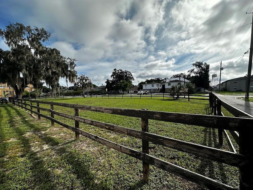 702 AVENUE A SW, WINTER HAVEN, FL, 33880