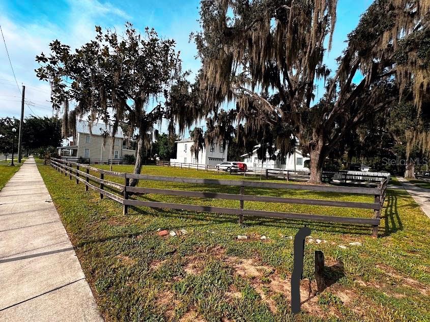 702 AVENUE A SW, WINTER HAVEN, FL, 33880