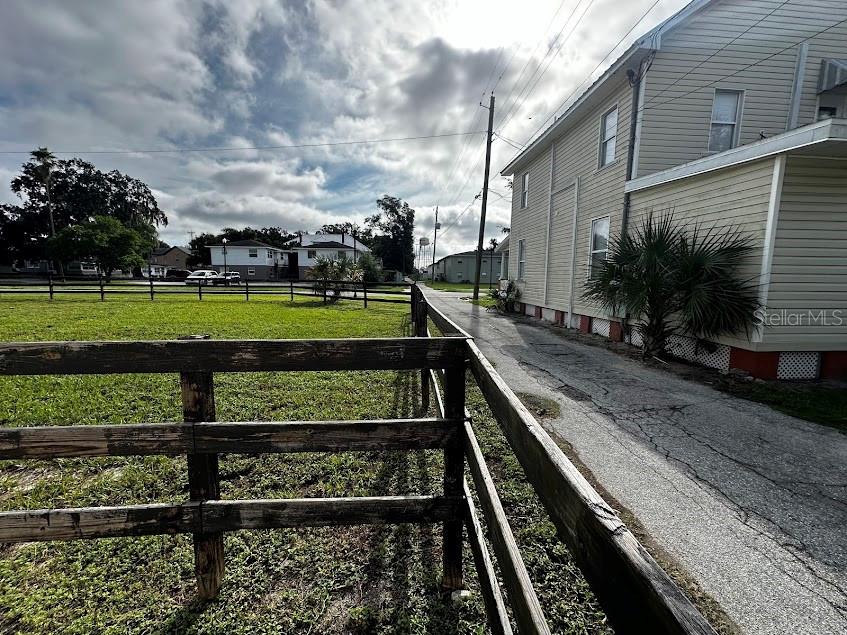 702 AVENUE A SW, WINTER HAVEN, FL, 33880