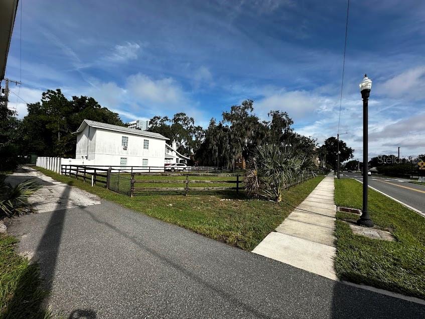 702 AVENUE A SW, WINTER HAVEN, FL, 33880